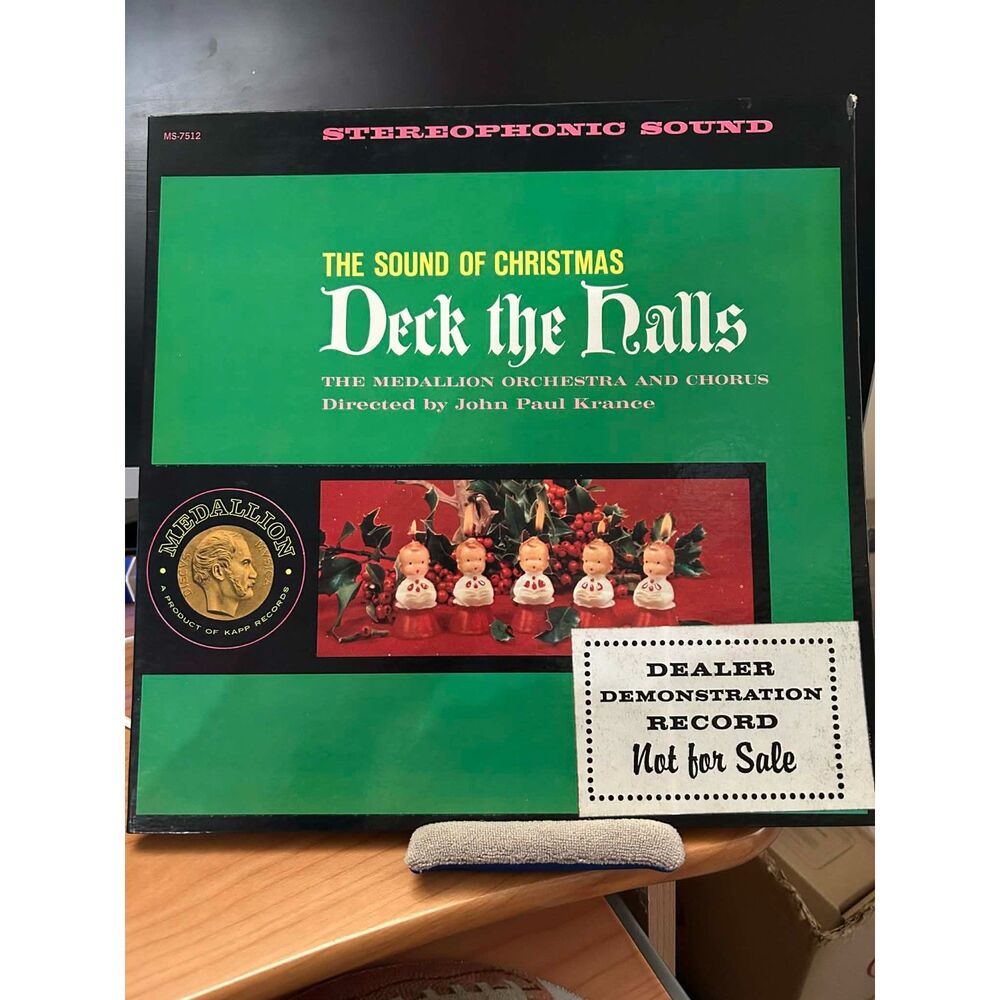The Sound of Christmas Deck the Halls Medallion MS-7512 Vinyl Dealer